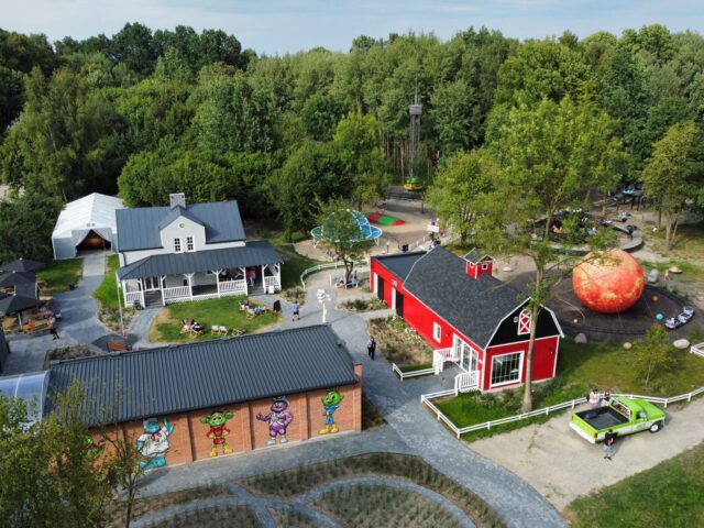 KOSMICZNE RANCZO CZYLI UFO POD CZERSKIEM. STARTUJE NOWY SEZON 2026!