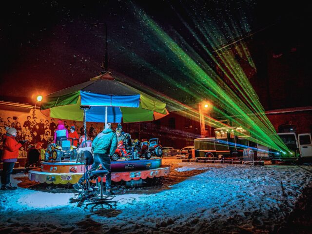 JARMARKI I KIERMASZE BOŻONARODZENIOWE 2025 NA MAZOWSZU