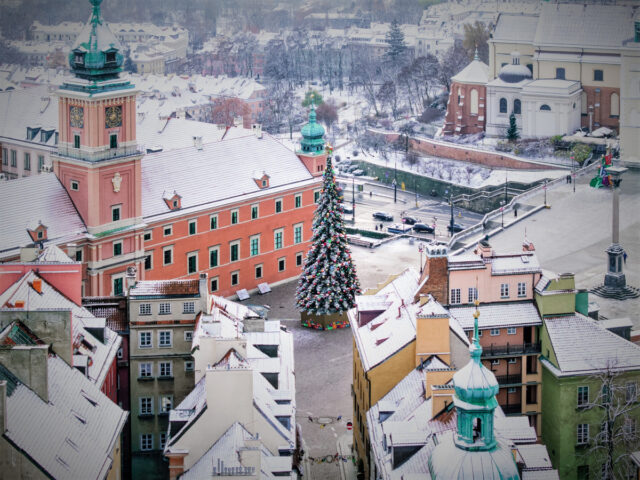 ŚWIĄTECZNA ILUMINACJA I LODOWISKA W WARSZAWIE