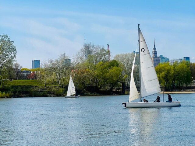 WARSZAWSKIE LINIE TURYSTYCZNE I DZIELNICA WISŁA LATEM 2026
