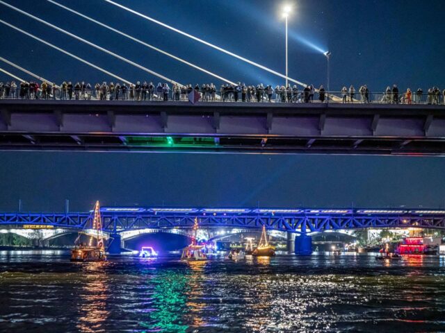 PARADA RIVERLIGHTS 2026 W WARSZAWIE