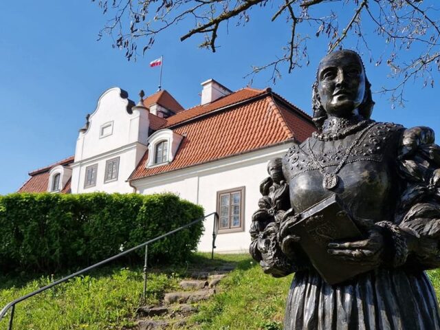MAZOWSZE KRÓLOWEJ BONY