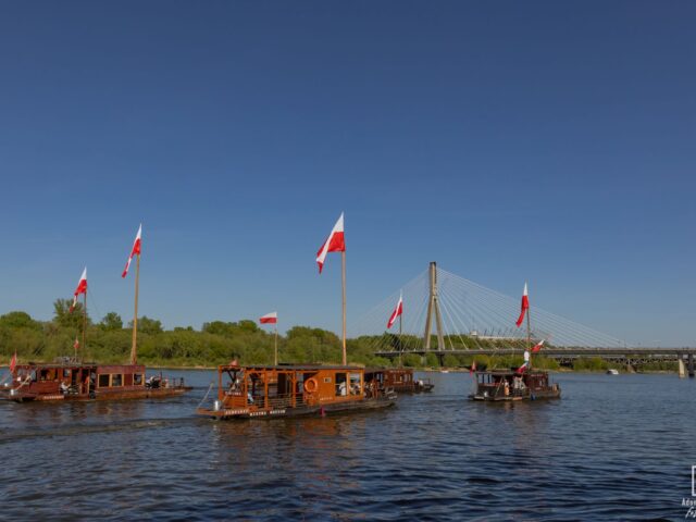 TAŃCZĄCE KRYPY W DZIELNICY WISŁA